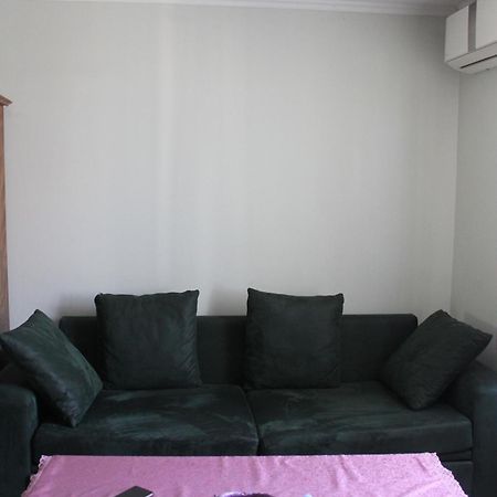 Nunuka House Apartment Tserovani Bagian luar foto