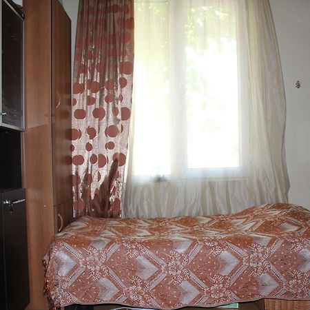 Nunuka House Apartment Tserovani Bagian luar foto